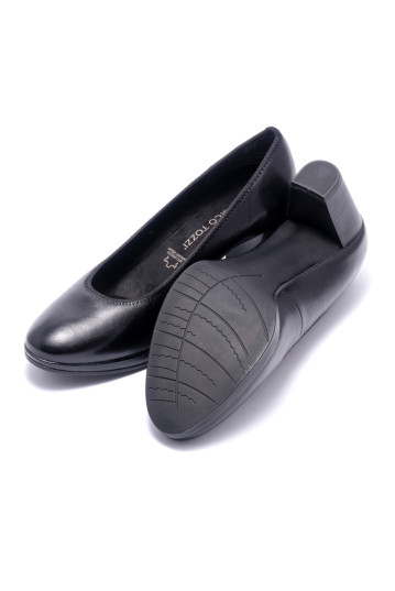 Туфлі жіночі Marco Tozzi 2/2-22400/23 002 BLACK ANTIC