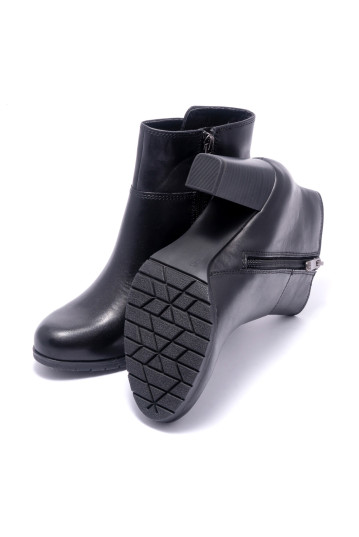Черевики жіночі Marco Tozzi 2/2-25372/23 002 BLACK ANTIC
