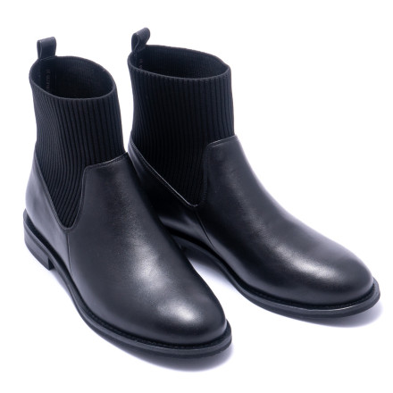 Черевики жіночі Welfare 700432112/BLK/39