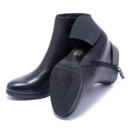 Черевики жіночі Welfare 272082112/BLK/39