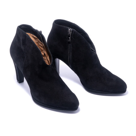 Черевики жіночі Caprice 9/9-25305/23 004 BLACK SUEDE