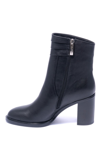 Черевики жіночі Welfare 600202112/BLK/39