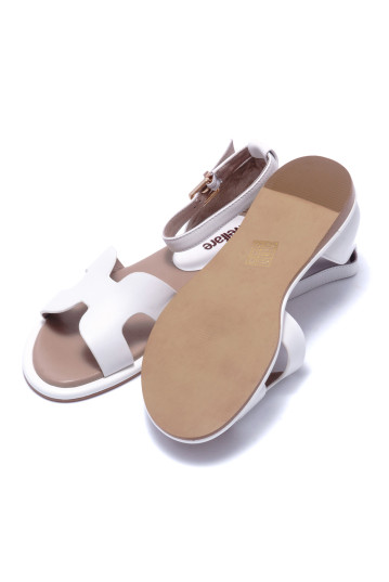 Босоноіжки жіночі Welfare 272326111/WHITE/40