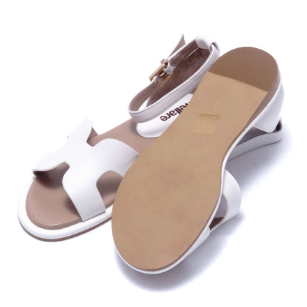 Босоноіжки жіночі Welfare 272326111/WHITE/40