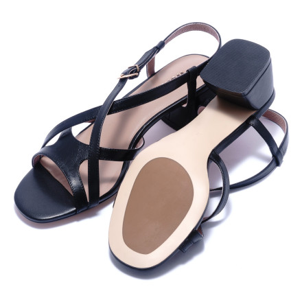 Босоніжки жіночі Welfare 332546311/BLK/40