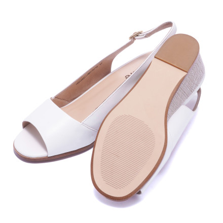 Босоніжки жіночі Welfare 720136311/WHITE/40