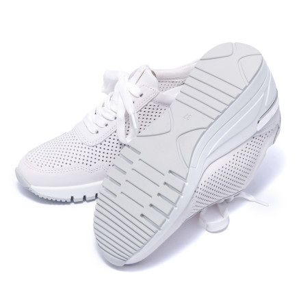 Кросівки жіночі Marco Tozzi 2/2-23500/24 100