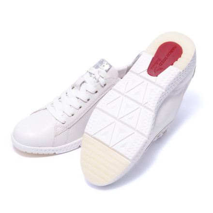 Кросівки жіночі Marco Tozzi 2/2-23766/24 191 WHITE/SILVER