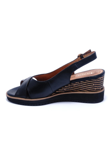 Босоножки женские Tamaris 1/1-28311/24 003 BLACK LEATHER