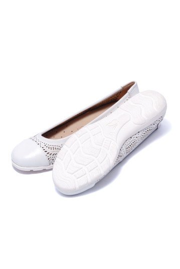 Балетки жіночі Caprice 9/9-22171/24 102 WHITE NAPPA