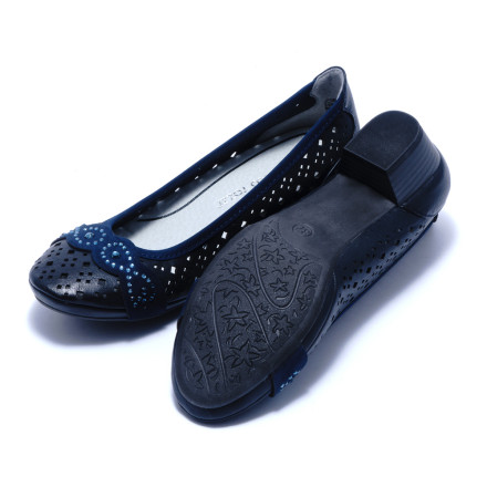 Туфлі жіночі Marco Tozzi 2/2-22505/24 890 NAVY COMB