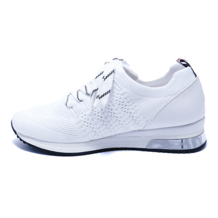 Кросівки жіночі Marco Tozzi 2/2-23750/34 197 WHITE COMB