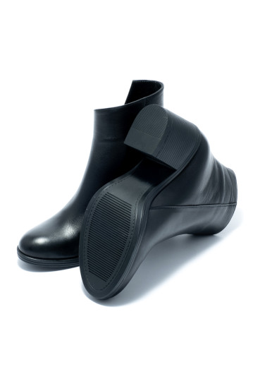 Ботинки женские Welfare 0435-877-29 1 BLACK LEATHER