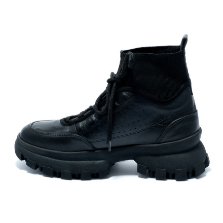 Черевики жіночі Welfare 0449-15712 26 BLACK LEATHER