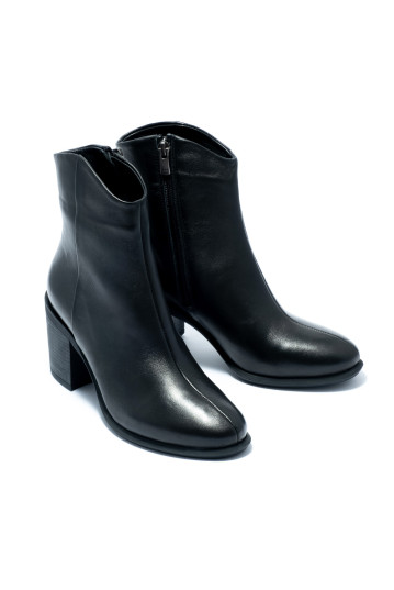 Ботинки женские Welfare 0394-0022B 01 BLACK LEATHER