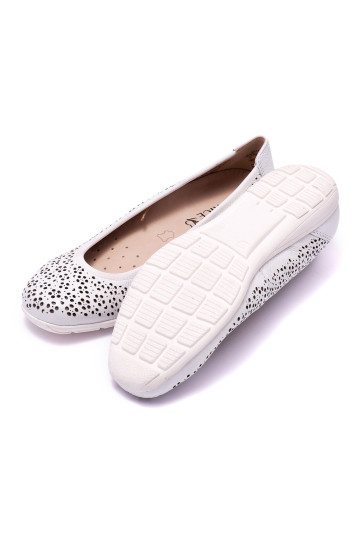 Балетки жіночі Caprice 9-9-22156-26 102 WHITE NAPPA