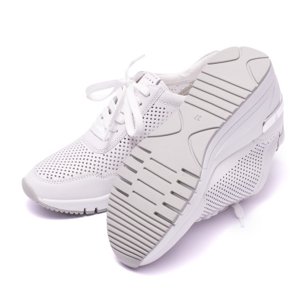 Кросівки жіночі Marco Tozzi 2-2-23500-26 100 WHITE