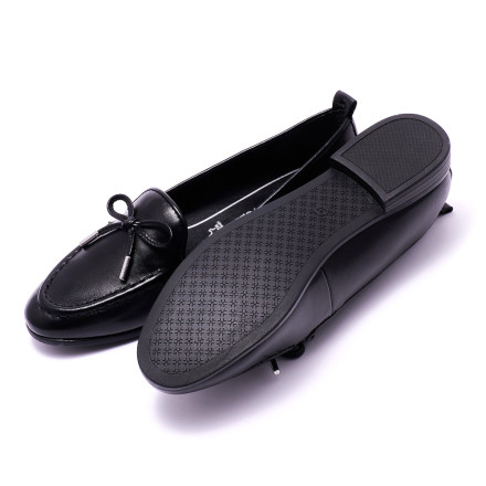 Лофери жіночі Marco Tozzi 2-2-24212-26 002 BLACK ANTIC