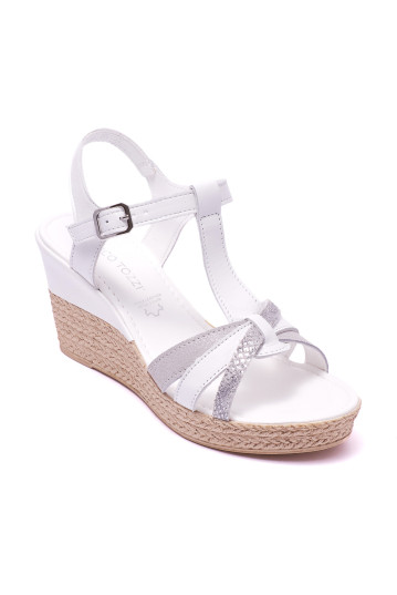 Босоніжки жіночі Marco Tozzi 2-2-28387-26 197 WHITE COMB