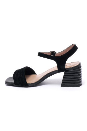 Босоніжки жіночі Welfare 272696341/BLK/42