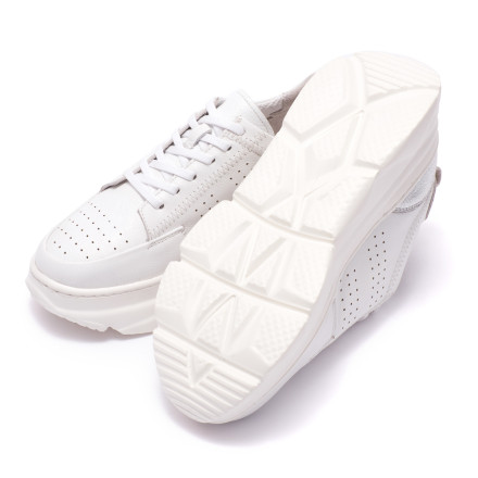 Кросівки жіночі Welfare 557