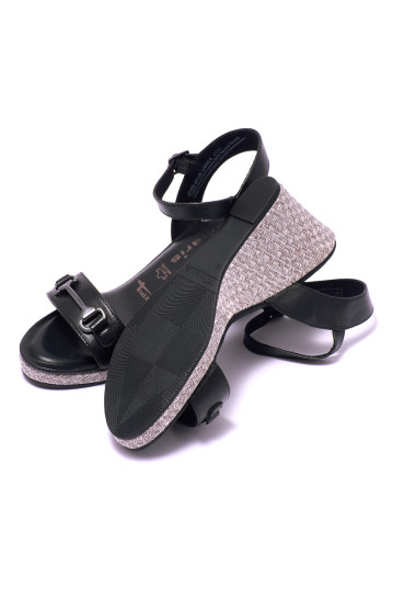 Босоножки женские Tamaris 1-1-28370-26 001 BLACK