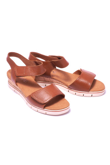 Босоніжки жіночі Caprice 9-9-28711-26 303 COGNAC NAPPA