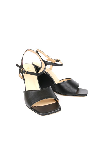 Босоніжки жіночі Welfare 4944 BLACK
