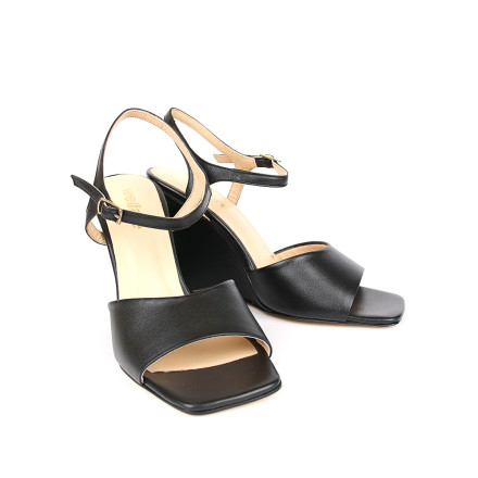 Босоніжки жіночі Welfare 4944 BLACK