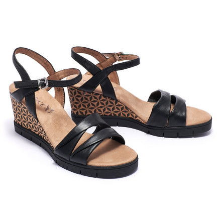 Босоніжки жіночі Caprice 9-9-28710-20 040 BLACK SOFTNAP.