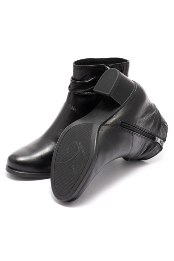 Ботинки женские Caprice 9-25335-41 040 BLACK SOFTNAP.