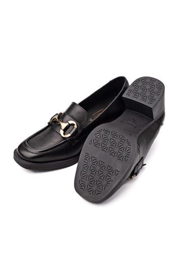 Лоферы женские CARMELA 162001 BLACK