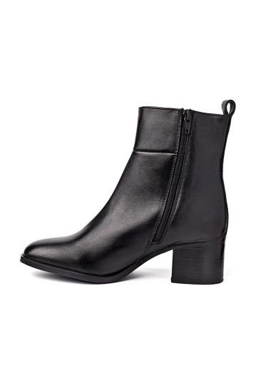 Ботильйони жіночі CARMELA 161773 BLACK