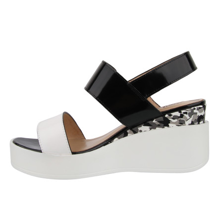 Босоніжки жіночі Welfare 271006111/BLK/34