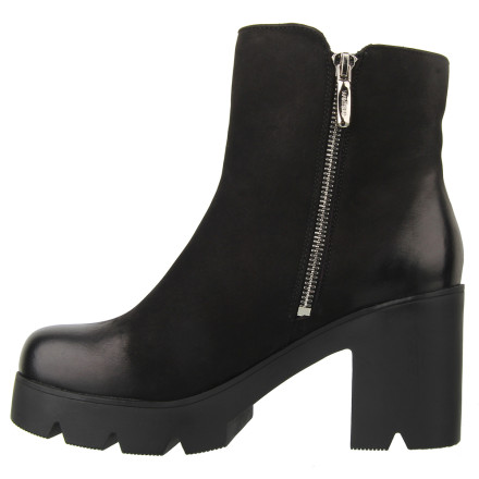 Черевики жіночі Welfare 330712322/BLK/35