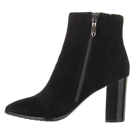 Черевики жіночі Welfare 370602142/BLK/35