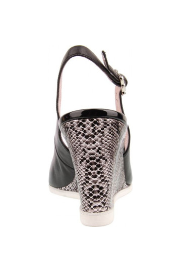 Босоніжки жіночі Welfare 530016311/BLK/32