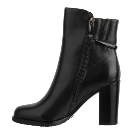 Чоботи жіночі Welfare 530083115/BLK/33