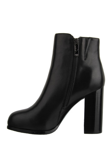 Черевики жіночі Welfare 370412112/BLK/33