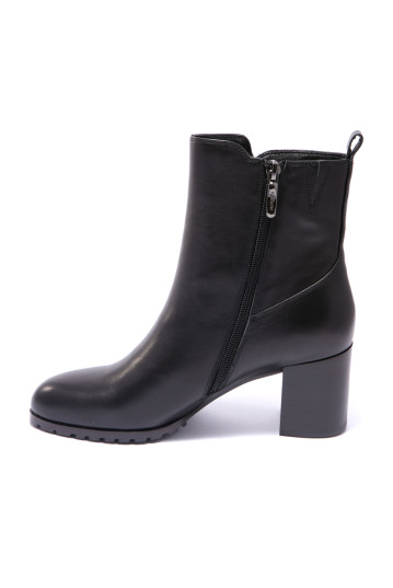 Черевики жіночі Welfare 610082312/BLK/37