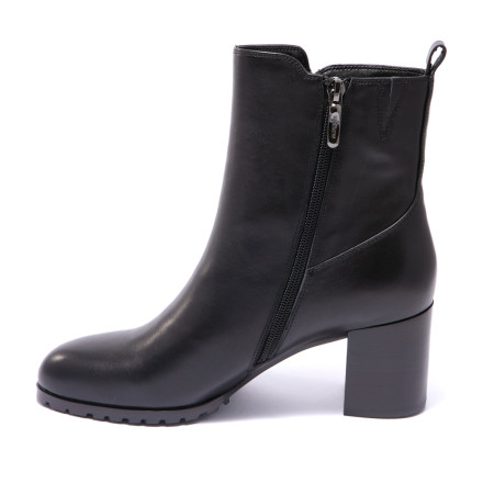 Черевики жіночі Welfare 610082312/BLK/37