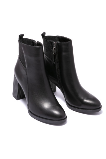 Черевики жіночі Welfare 271332112/BLK/37