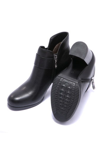 Черевики жіночі Welfare 271252112/BLK/37