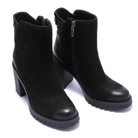 Черевики жіночі Welfare 271262122/BLK/37