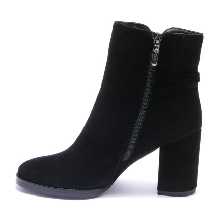 Черевики жіночі Welfare 271542142/BLK/37