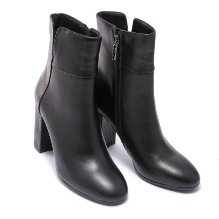 Черевики жіночі Welfare 331462312/BLK/37