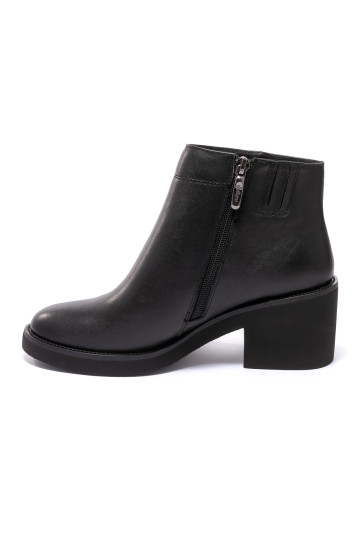 Черевики жіночі Welfare 700042112/BLK/37
