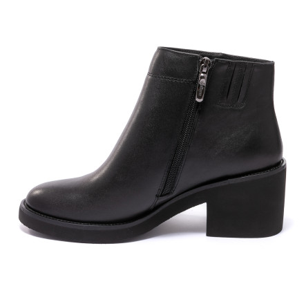 Черевики жіночі Welfare 700042112/BLK/37