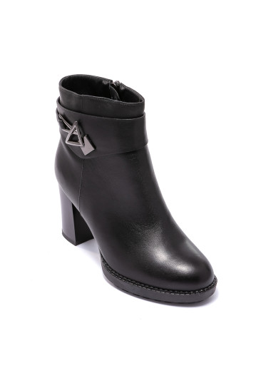 Черевики жіночі Welfare 700082113/BLK/37