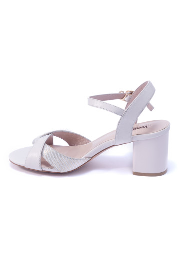 Босоніжки жіночі Welfare 240936111/WHITE/38